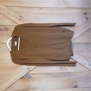 Brown knit sweater by carve designs